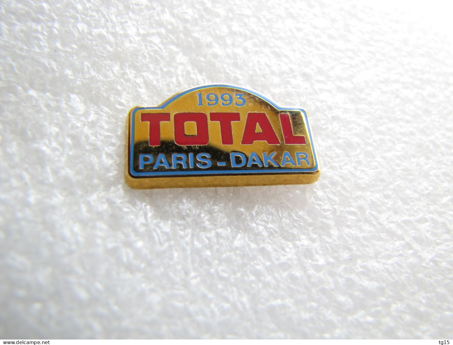 PIN'S    TOTAL     PARIS DAKAR  1993   Zamak  STARPIN'S - Rallye