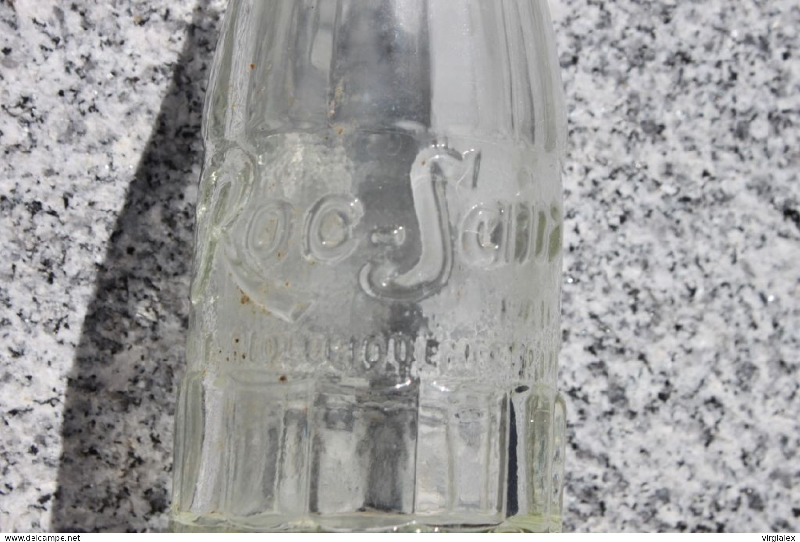 Lot 2 bouteilles anciennes ROC-SAIN - Boisson Ancienne Eau de Source Saint-Louis Montmorillon Vienne