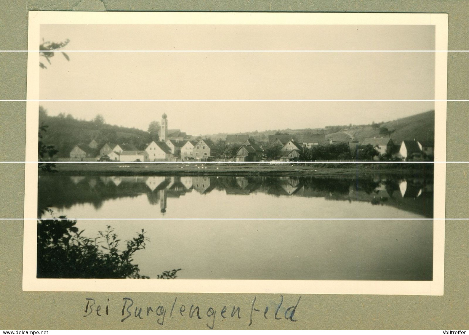 Orig. Foto 50er Jahre Dorf Am See Nähe Burglengenfeld Bei Schwandorf, Blick Auf Kirche Und Private Häuser - Schwandorf