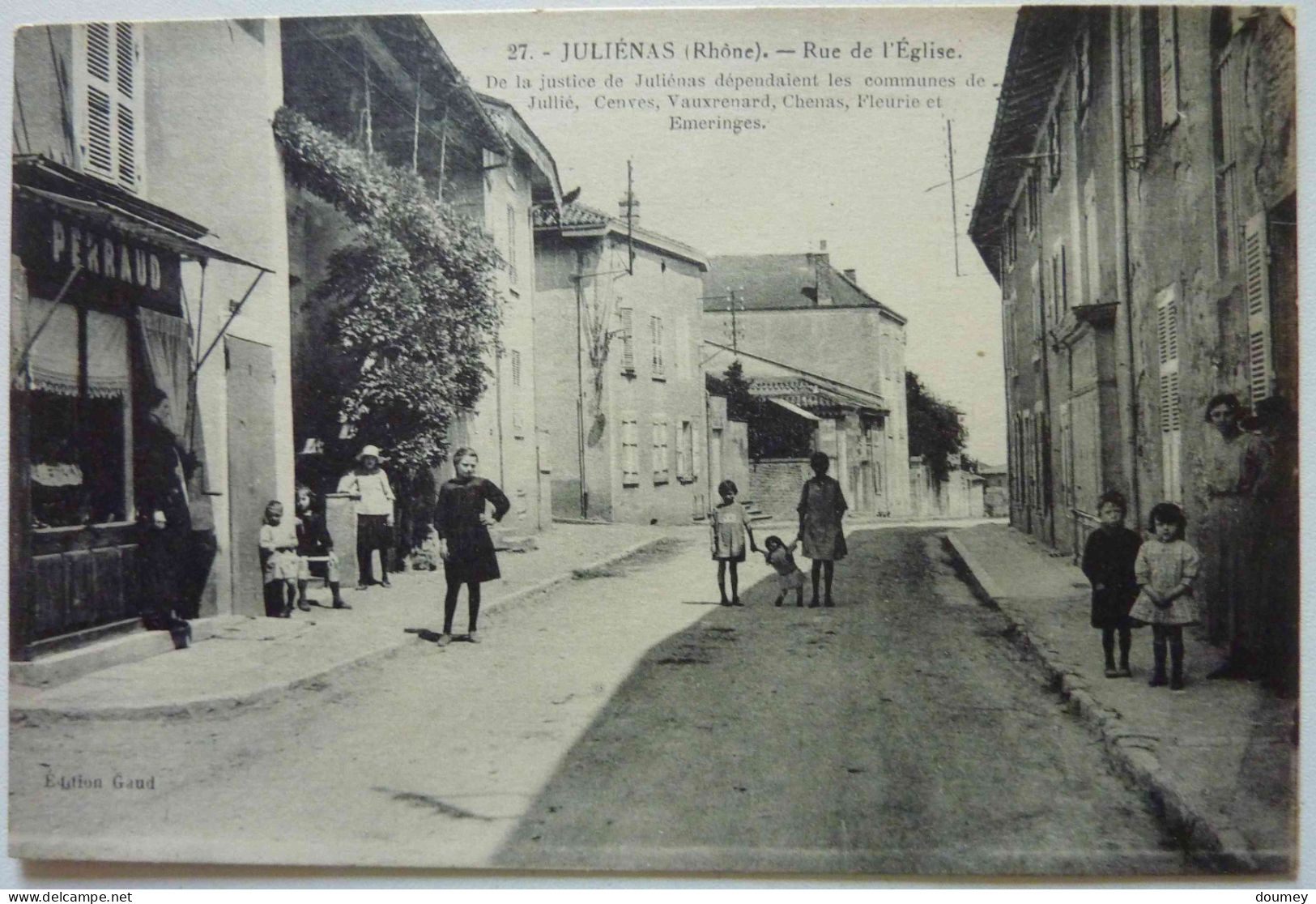 RUE DE L'ÉGLISE - JULIÉNAS - Julienas