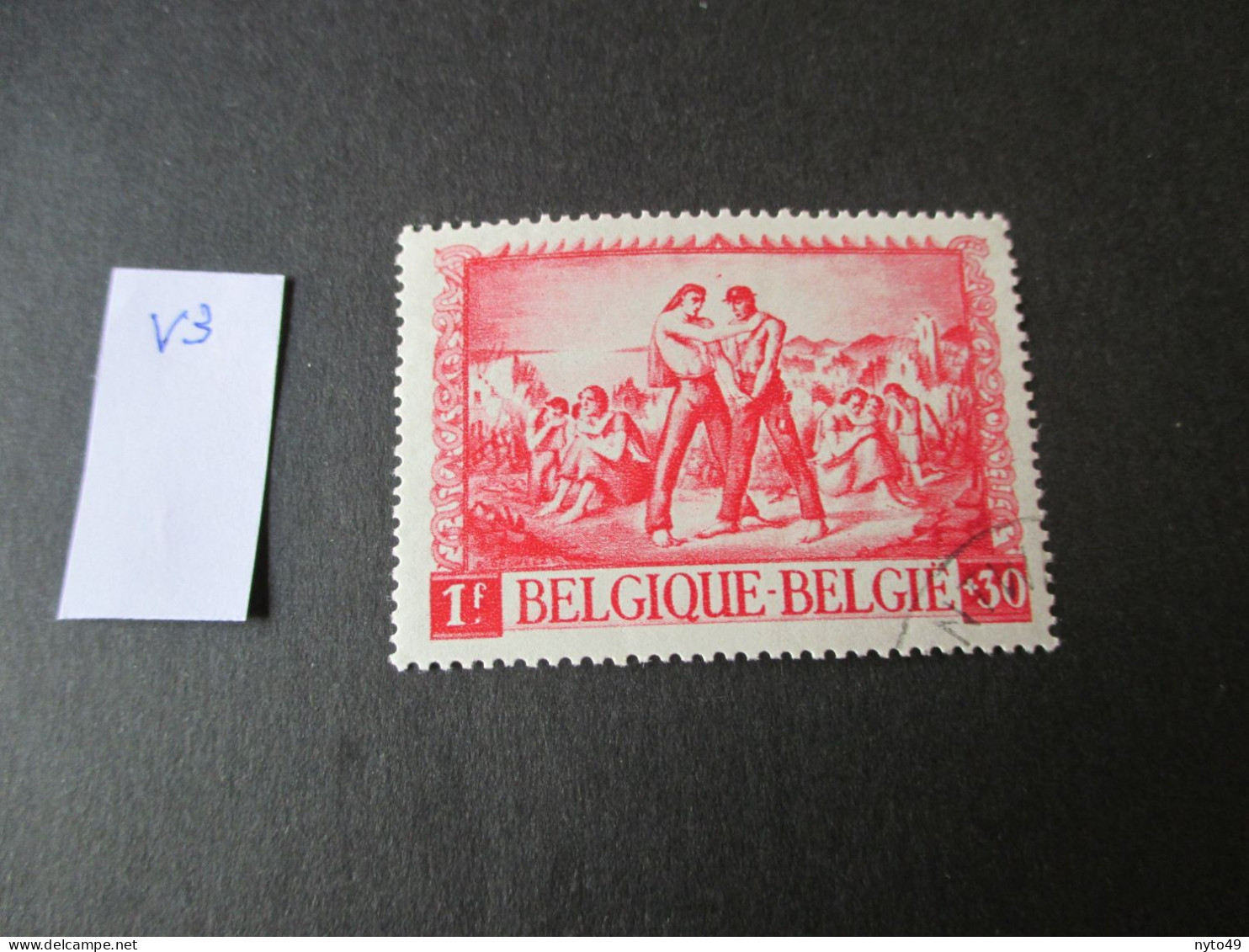 Nr 697 - Luppi Var 3 - Rood Punt Tussen De 2 Hoofden - Gestempeld - 1931-1960