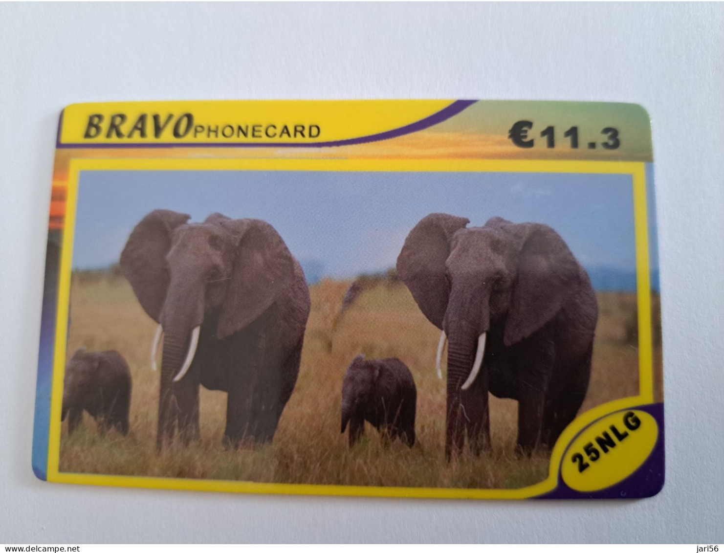 NETHERLANDS / PREPAID /HFL 25, / - BRAVO/ ELEPHANTS     /    - USED CARD  ** 13926** - Public