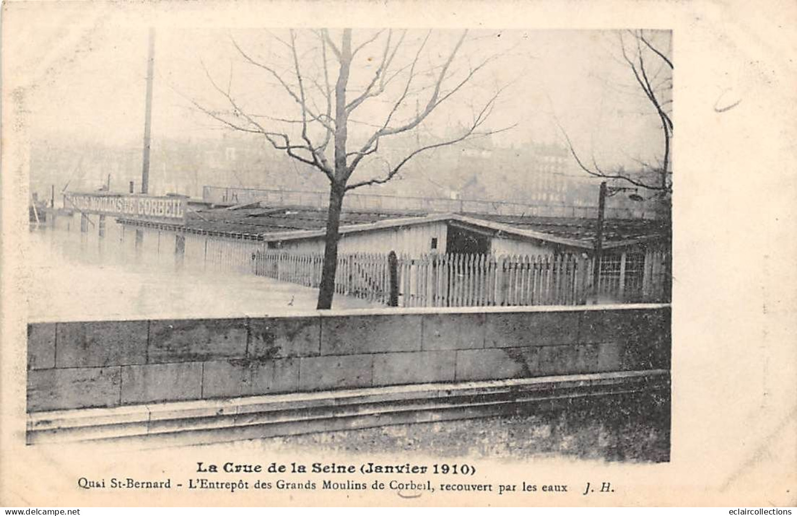 Corbeil Essonnes        91       Inondations  1910. L'Entrepôt Des Grands Moulins Recouvert Par Les Eaux  (voir Scan) - Corbeil Essonnes