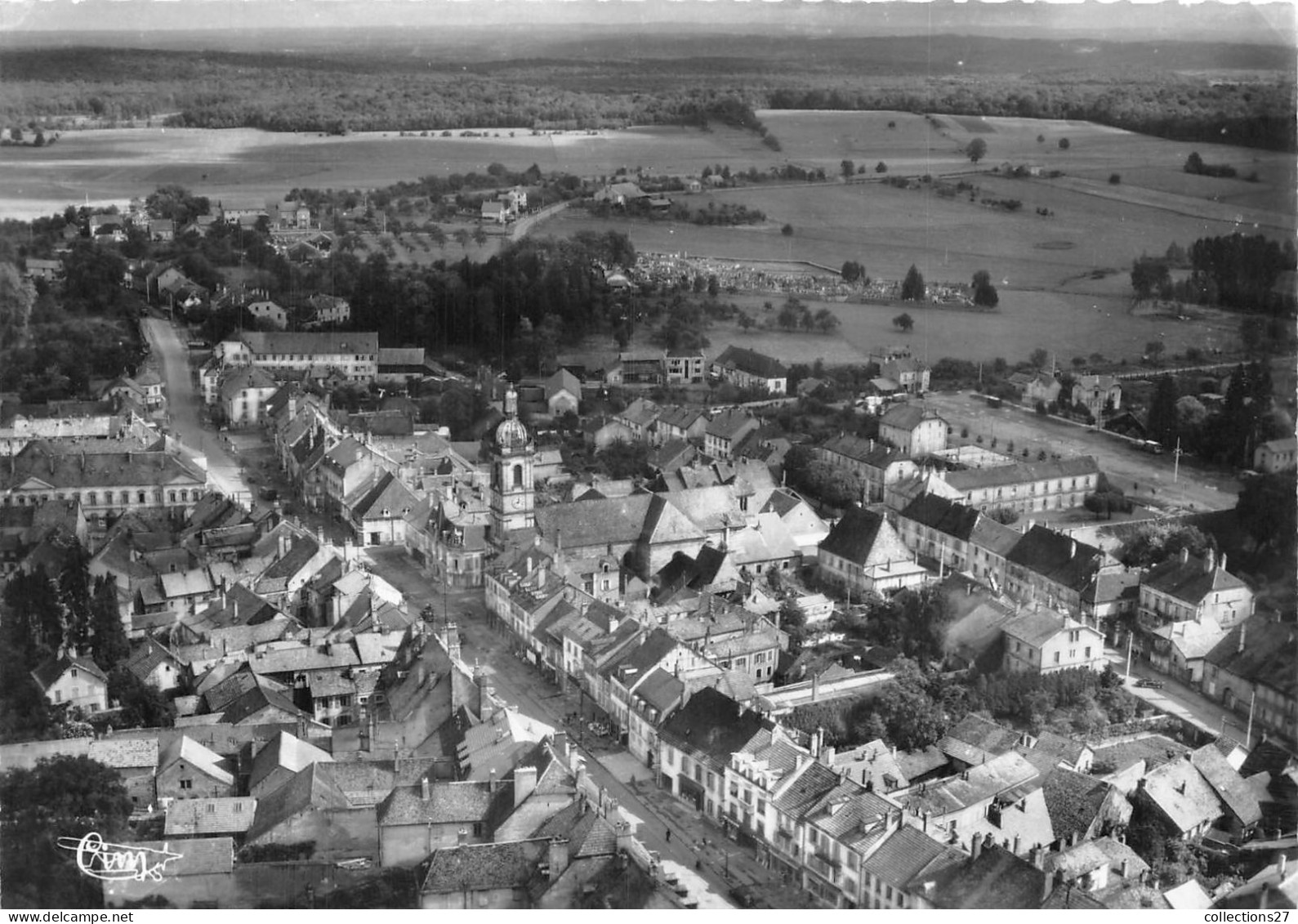 70-LURE- VUE AERIENNE SUR LE CENTRE DE LA VILLE - Lure