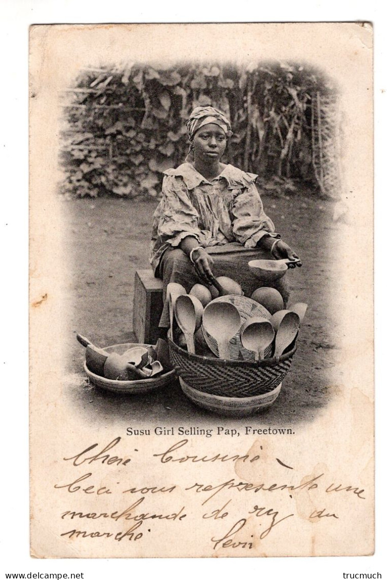 SIERRA LEONE - FREETOWN - Susu Girl Selling Pap - Sierra Leone