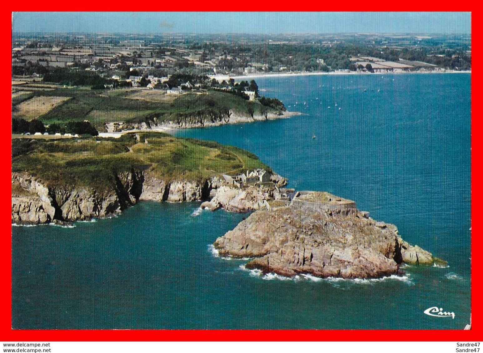 CPSM/gf (29) PLOUGONVELIN.  Pointe De Bertheaume Et Vue Aérienne De La Côte Vers La Plage Du Trez-Hir..*5798 - Plougonvelin