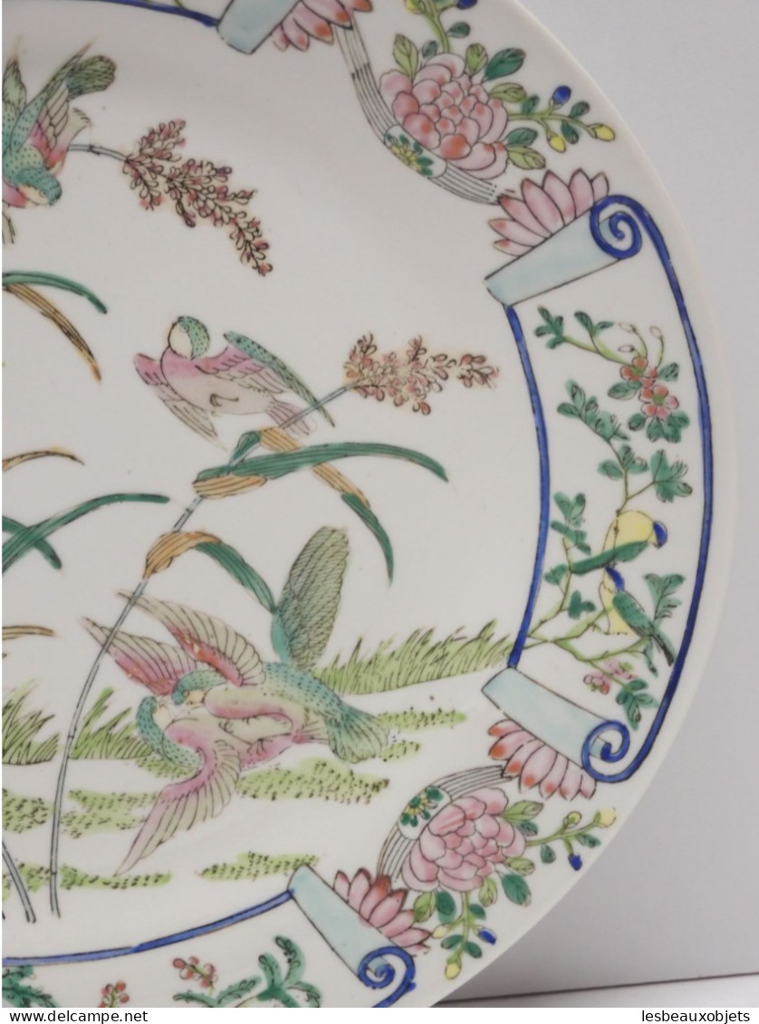 -BELLE ASSIETTE PORCELAINE de CHINE à décor d'oiseaux Roses & verts collection   E