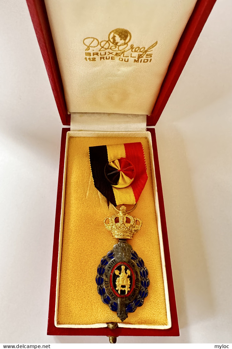 Médaille Décoration Civile. Prévoyance Voorzorg. 1ere Classe. Avec Rosace. Avec écrin. - Unternehmen