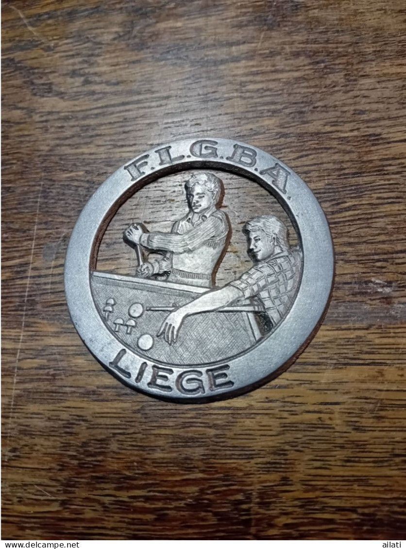 Une Médaille De Club De Billard De La Province De Liège - Professionali / Di Società