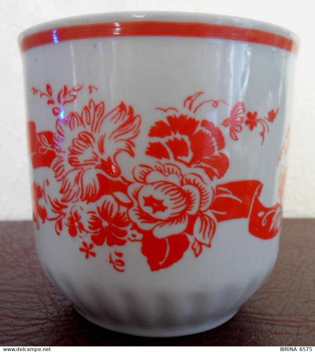 A Cup. Cup. Flowers. TERNOPIL PORCELAIN FACTORY. USSR. - 8-19-i - Tasses