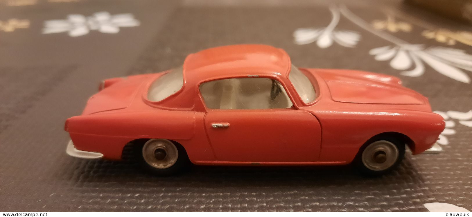 Dinky 185 Alfa Romeo 1900 Super Sprint  1/43 - Dinky