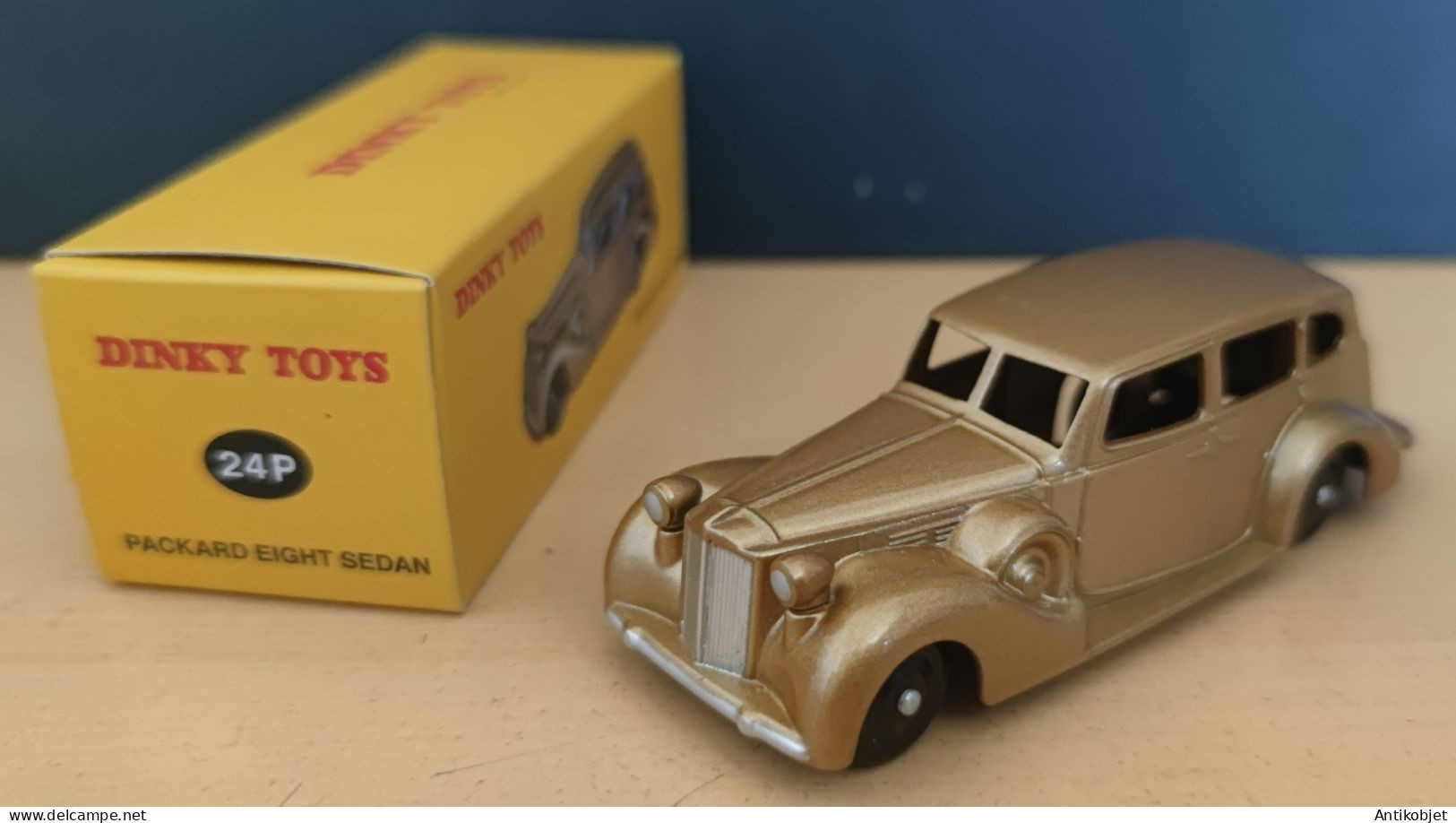 Packard Eight Sedan Bronze Dinky Toys Atlas 1:43 - Dinky