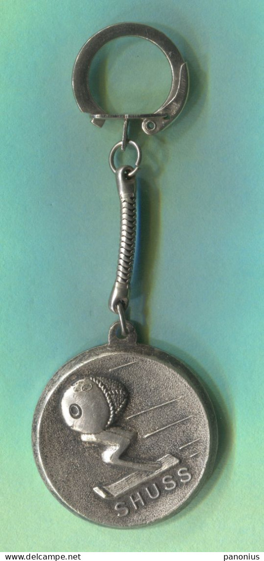 Olympic / Olympiade - Ski Skiing GRENOBLE 1968. SHUSS Mascote, Vintage Keychain / Pendant - Kleding, Souvenirs & Andere