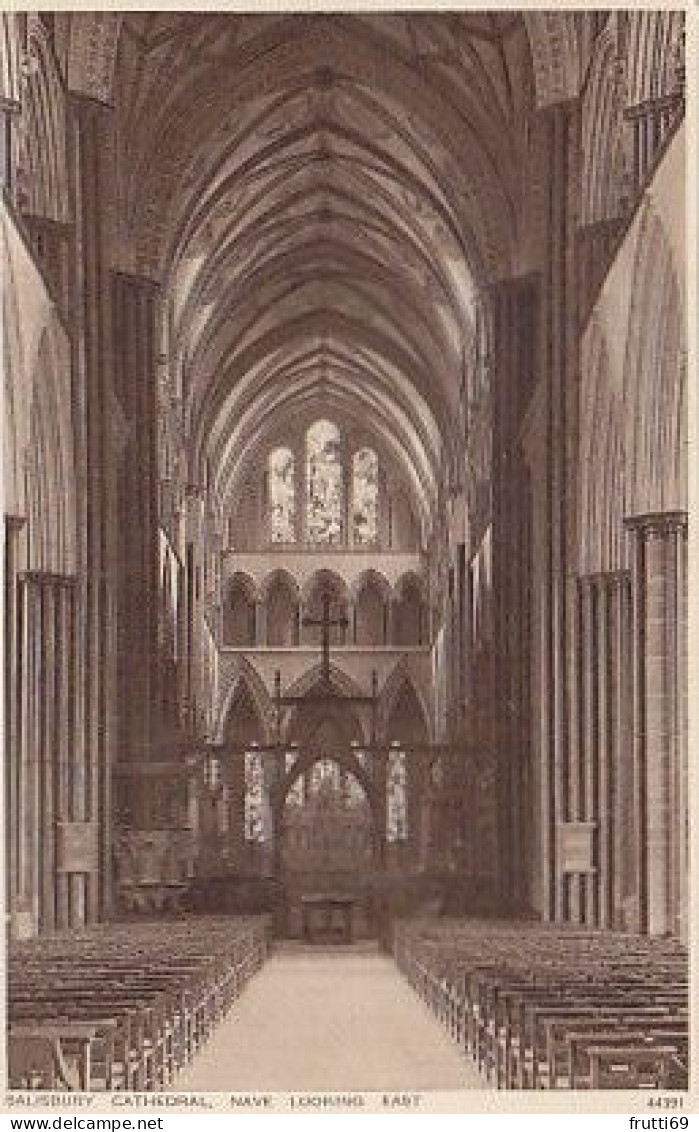 AK149381 ENGLAND - Salisbury Cathedral - Nave Looking East - Salisbury