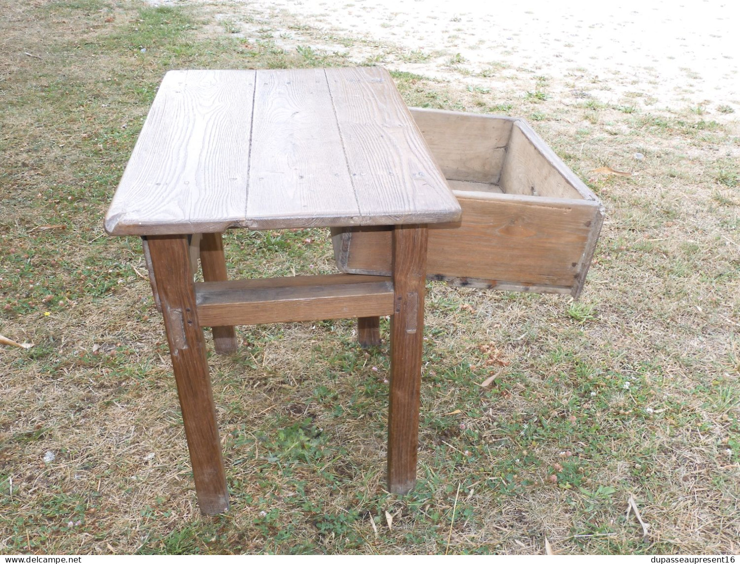 -ANCENNE TABLE de CHANGEUR EN BOIS PIN? TABLE DE BANQUIER jus de GRENIER   E