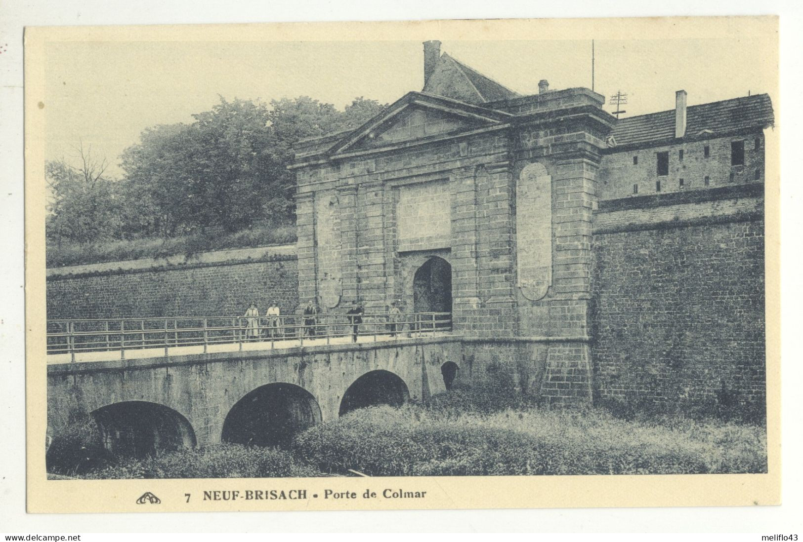 68/ CPA - Neuf Brisach - Porte De Colmar - Neuf Brisach