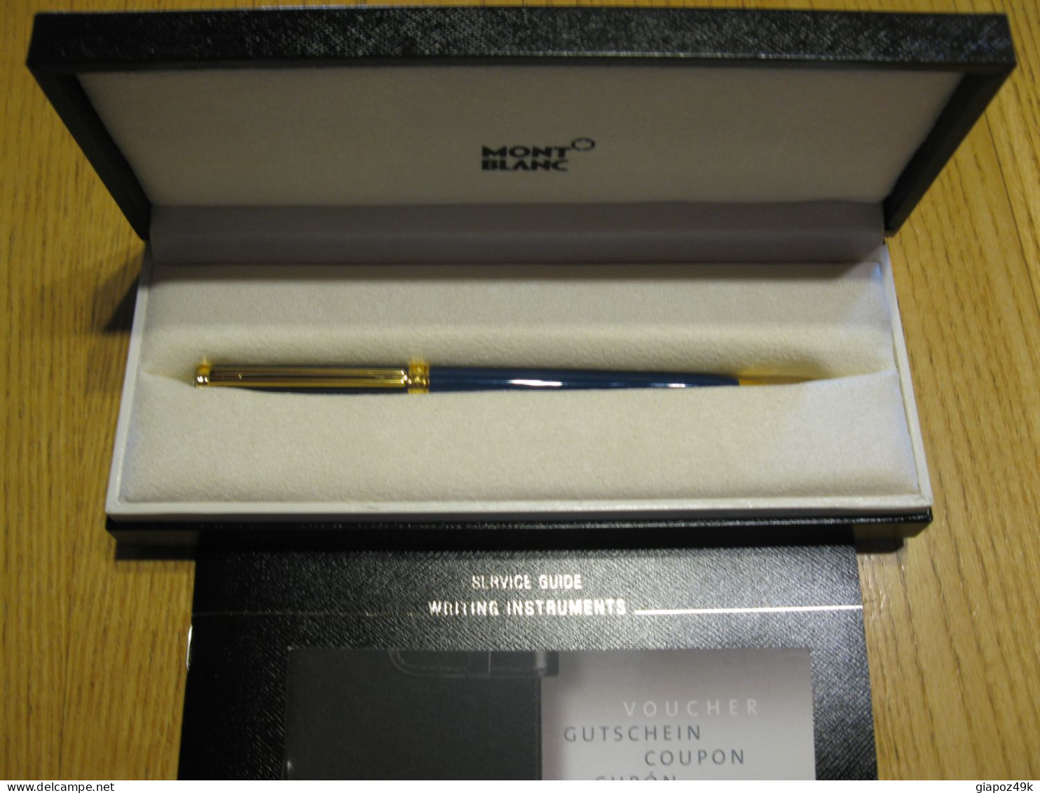 ● Penna a sfera Mont Blanc ● Noblesse Oblige ● confezione originale ● colore blu scuro ●