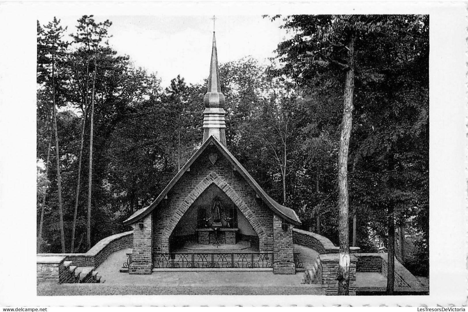 BELGIQUE - Marche-en-Famenne - Chapelle Votive En Reconnaissance Dédié Au Sacré Cœur - Carte Postale Ancienne - Marche-en-Famenne