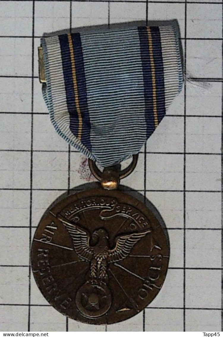 Médaille Du Service Méritoire De La Réserve Aérienne  Air Reserve Forces Meritorious Service Medal  > Réf:Cl USA P 1/4 - USA