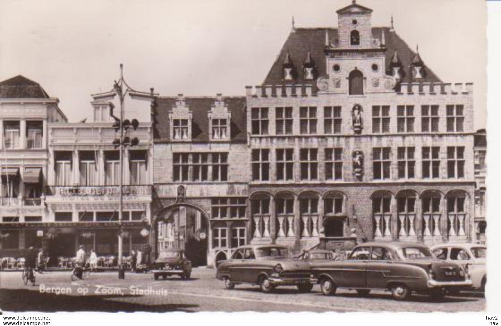 Bergen Op Zoom Stadhuis Autos  RY 7725 - Bergen Op Zoom