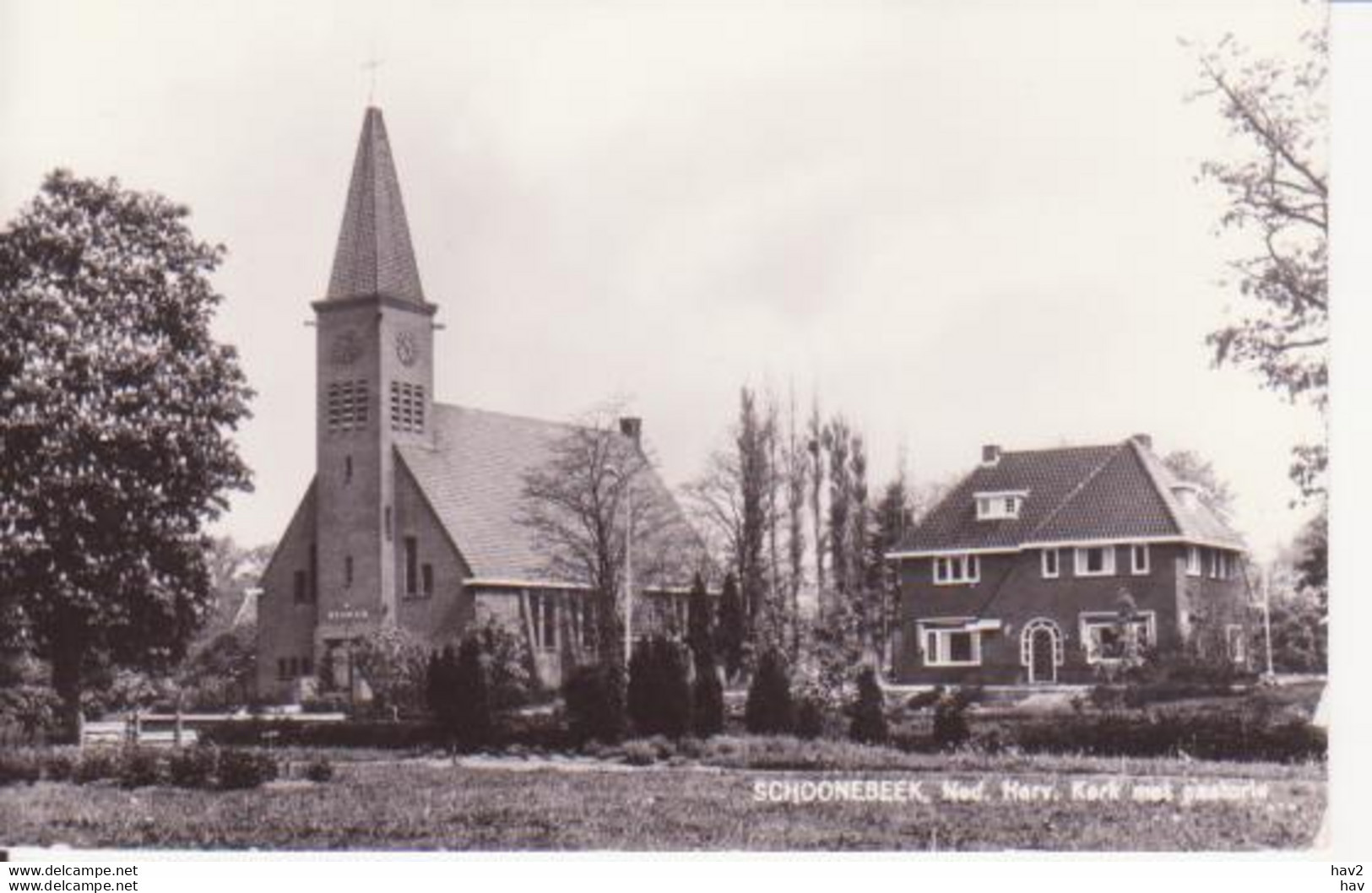 Rolde N.H. Kerk En Pastorie RY12862 - Rolde