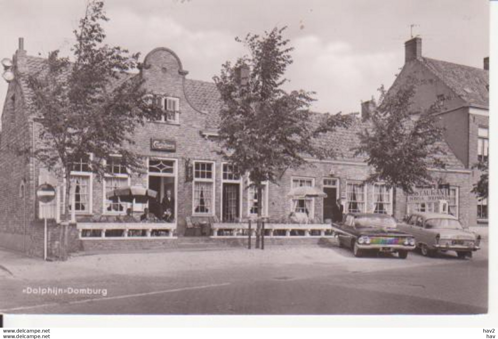 Domburg Bodega Dolphijn, Auto RY14086 - Domburg