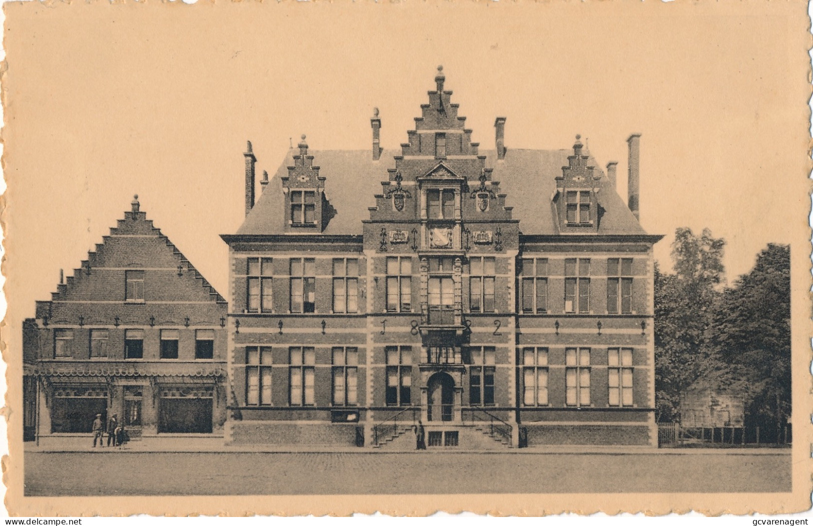 OOSTKAMP  GEMEENTEHUIS   2 SCANS - Oostkamp