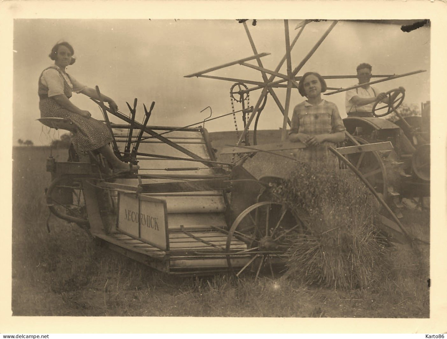 Machine Agricole MC CORMICK Mc Cormick * Thème Agriculture * Photo Ancienne 12x9cm - Tractors