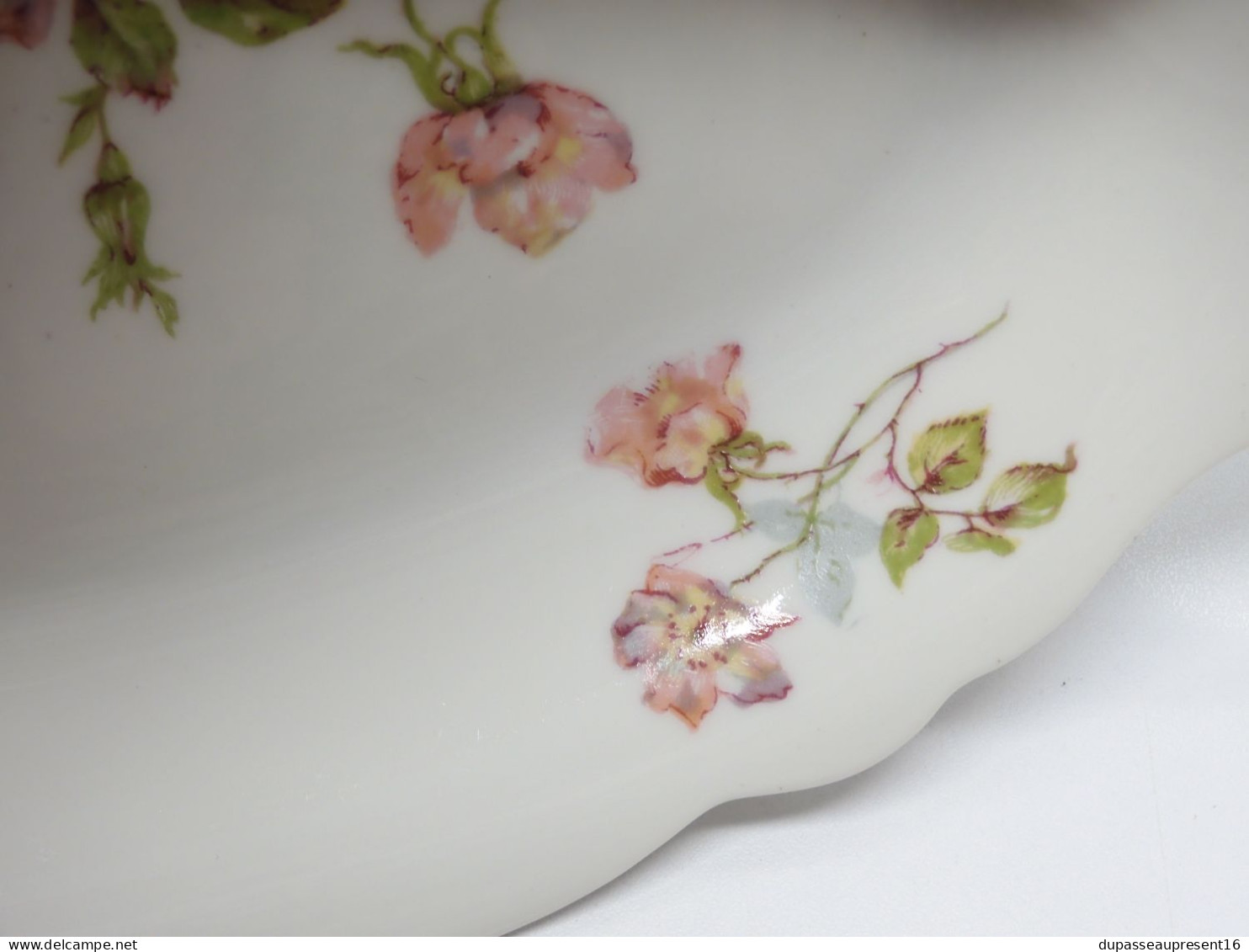 -2 RAVIERS PORCELAINE LIMOGES REDON BARNY & RIGONI Fleurs églantiers Roses   E