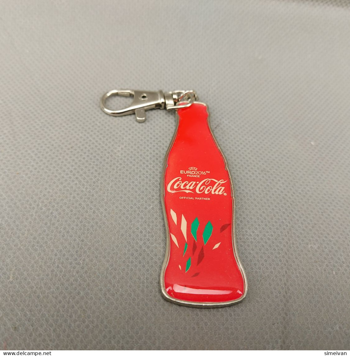 Coca Cola Euro 2016 Key Chain Key Ring #0531 - Porte-clefs