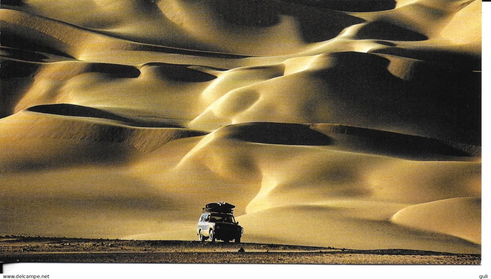 NIGER Une Jeep Dans L'Aïr Désert Du Sahara  (4x4) CPM GRAND FORMAT 20 X 11 Cms H 2522 Phot Jean-Luc Manaud HOA-QUI X 13 - Niger