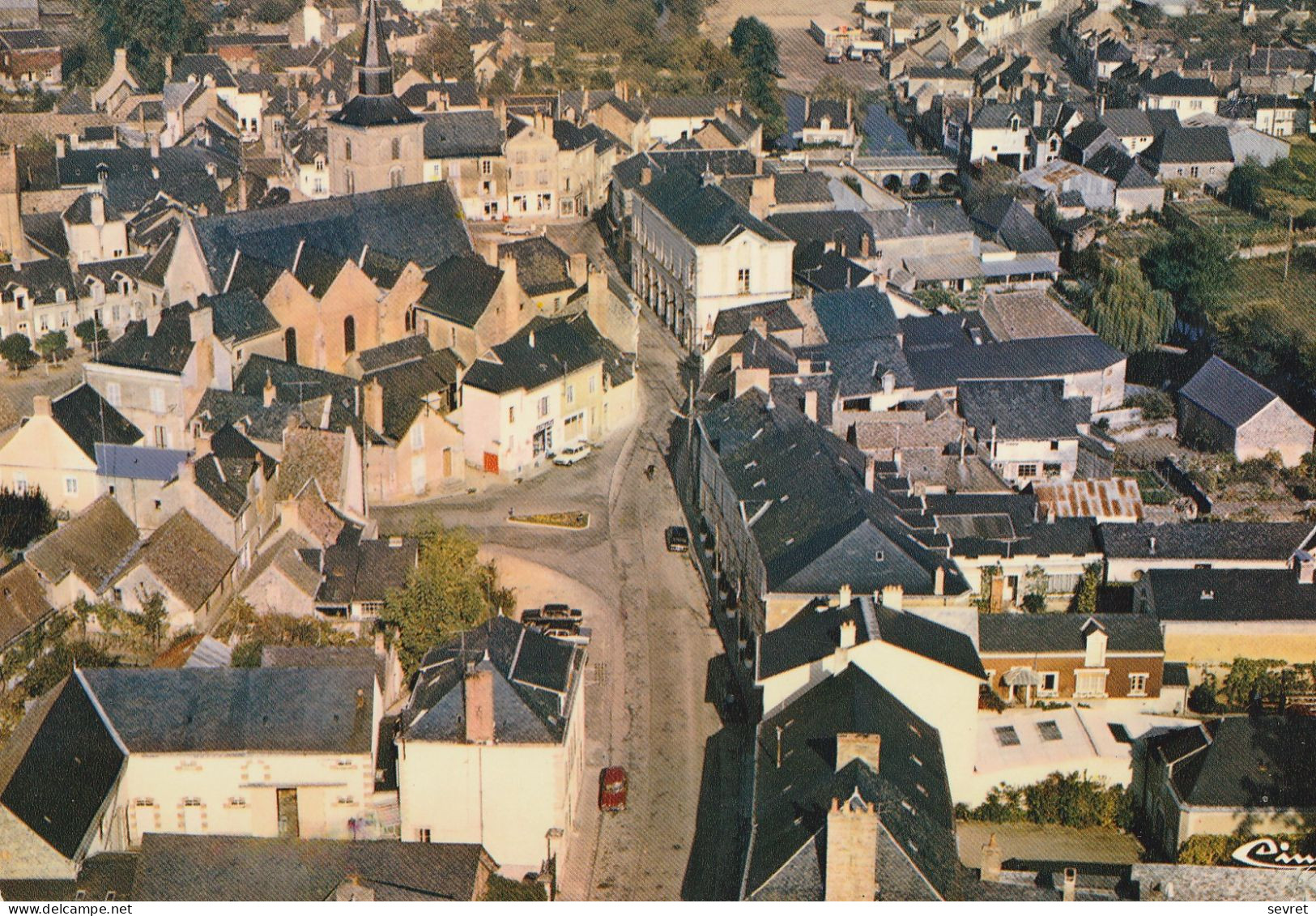 LOUE. -  Vue Générale Aérienne. CPM RARE - Loue