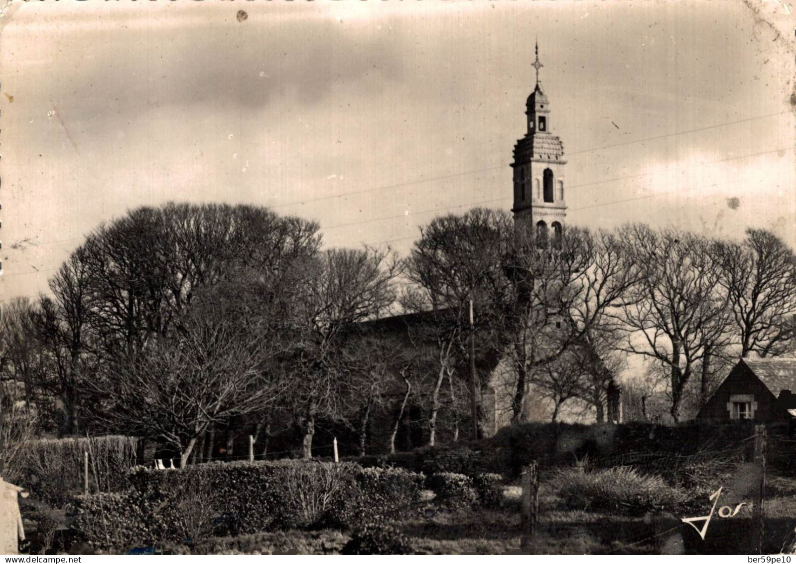 29 KERSAINT EN LANDUNVEZ NOTRE DAME DE KERSAINT CLOCHER A DOME DU XVIIè S. - Kersaint-Plabennec