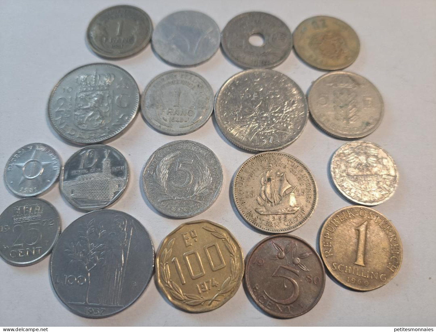 Lot De  18 Monnaies Du Monde   ( 222 ) - Lots & Kiloware - Coins