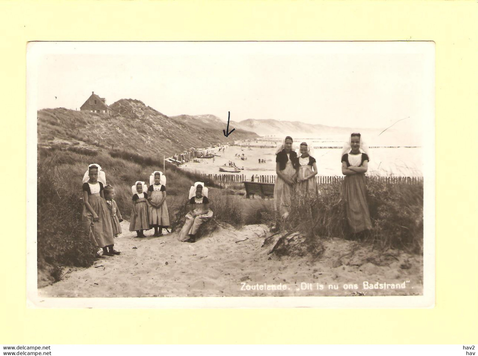 Zoutelande Klederdracht Aan Strand 1947 RY33451 - Zoutelande