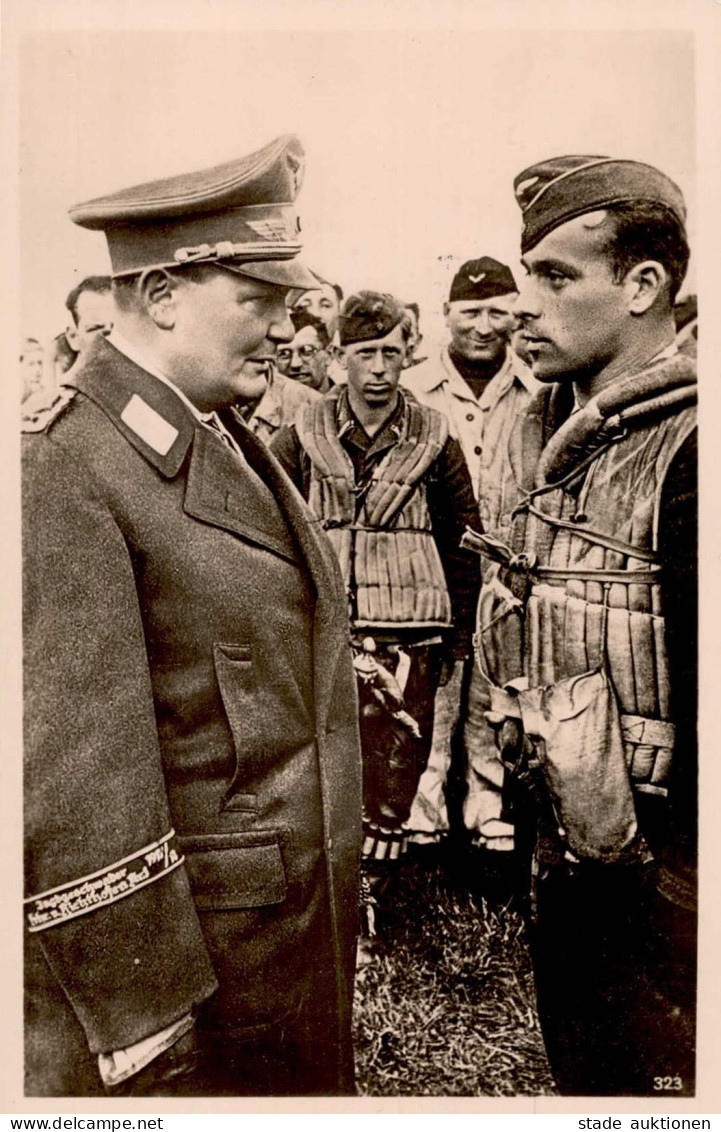 GOERING WK II - Reichsmarschall Göring Im Gespräch Mit Einem Deutschen Flieger Armbinde Jagdgeschwader Richthofen I - Personnages