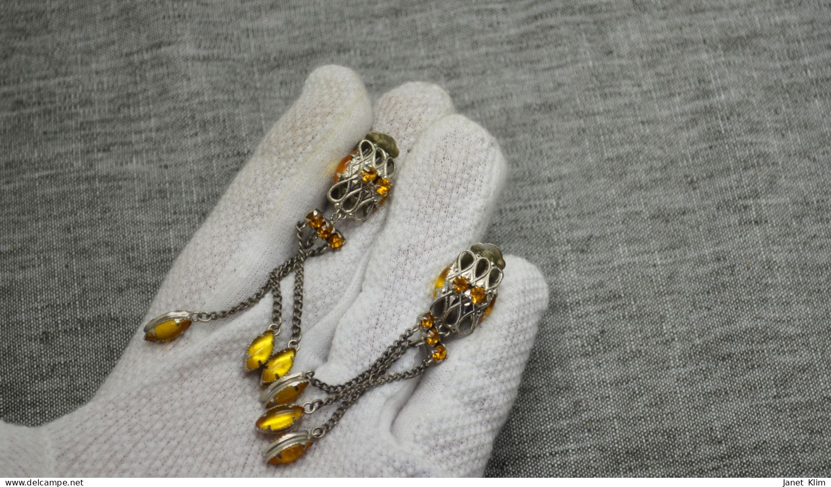 Beautiful Vintage Amber Earrings - Earrings