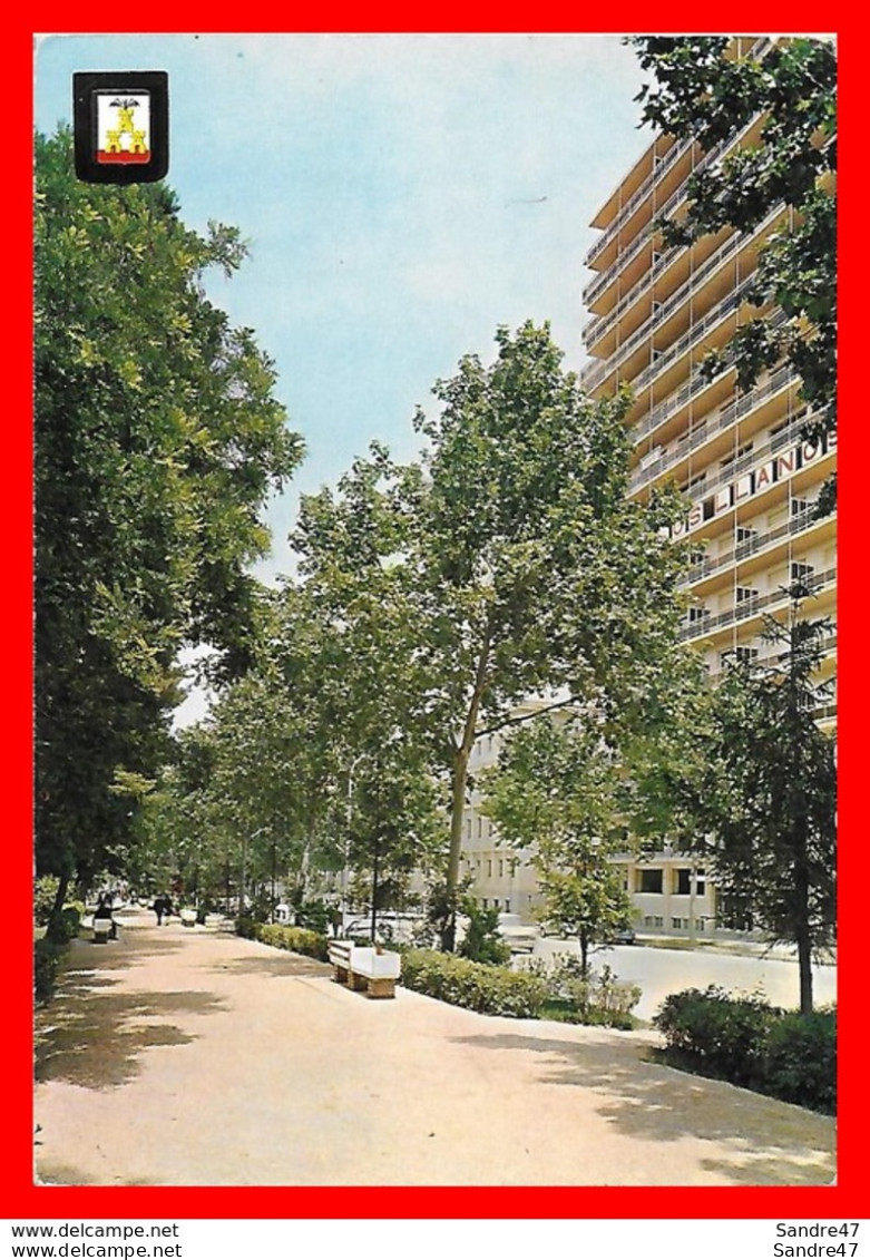 CPSM/gf  ALBACETE (Espagne)   Avenue, Parc Et Hôtel "Los Lianos"..*4145 - Albacete