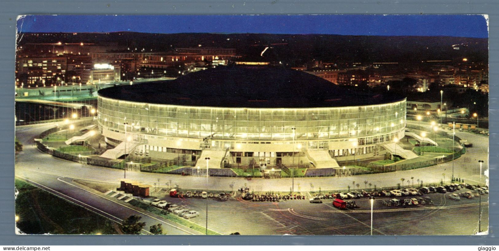 °°° Cartolina N. 2470 Roma Palazzo Dello Sport Notturno - Formato Piccolo Viaggiata °°° - Stades & Structures Sportives