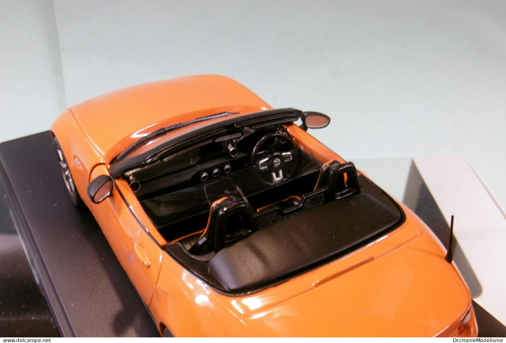 WhiteBox - MAZDA MX-5 ROADSTER Orange Réf. WB124178 Neuf NBO 1/24 - Other & Unclassified