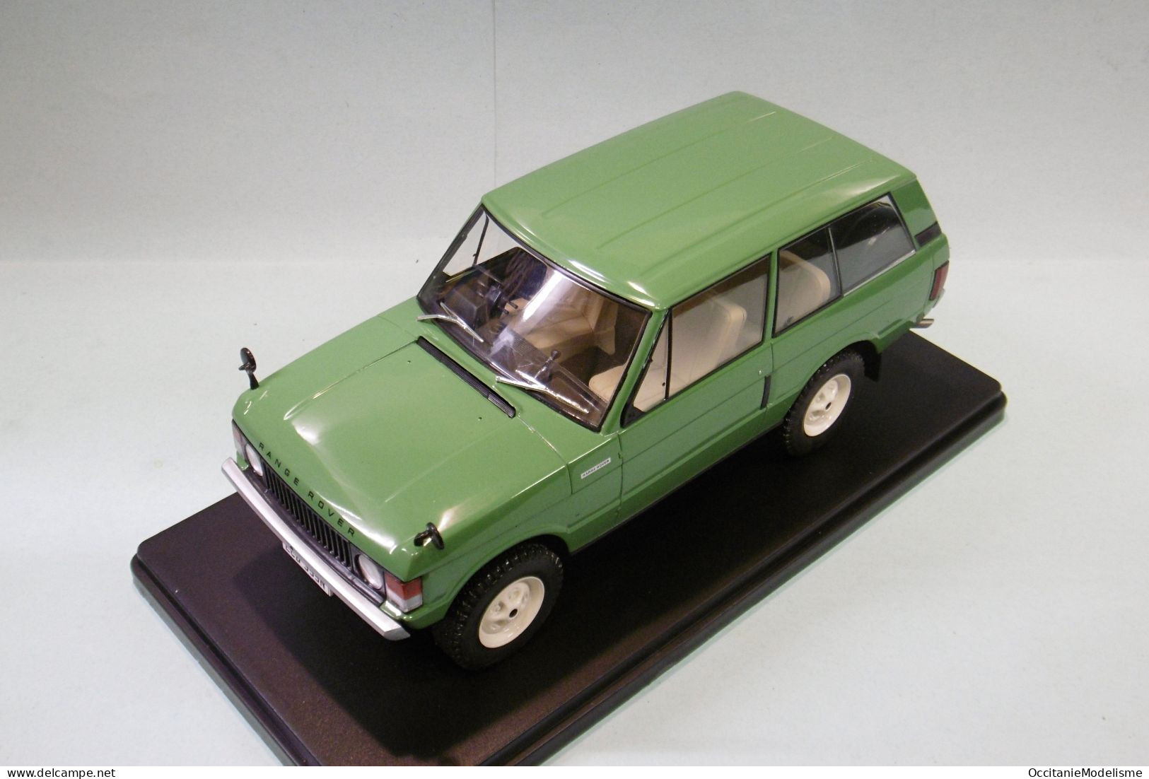 WhiteBox - LAND ROVER RANGE 1970 Vert Réf. WB124171 Neuf NBO 1/24 - Other & Unclassified