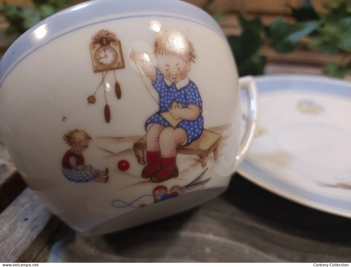 Tasse et soucoupe Décor Enfant Jouet Lourioux Porcelaine Limoges