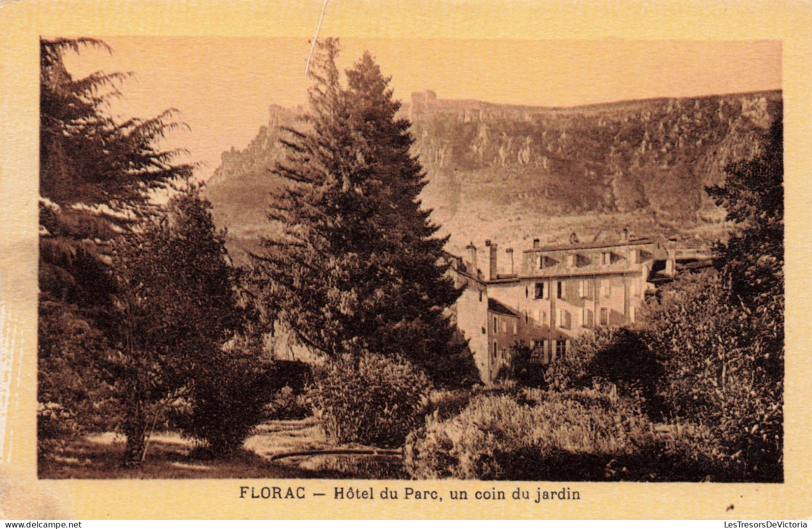 FRANCE - Florac - Hôtel Du Parc, Un Coin Du Jardin - Carte Postale Ancienne - Florac