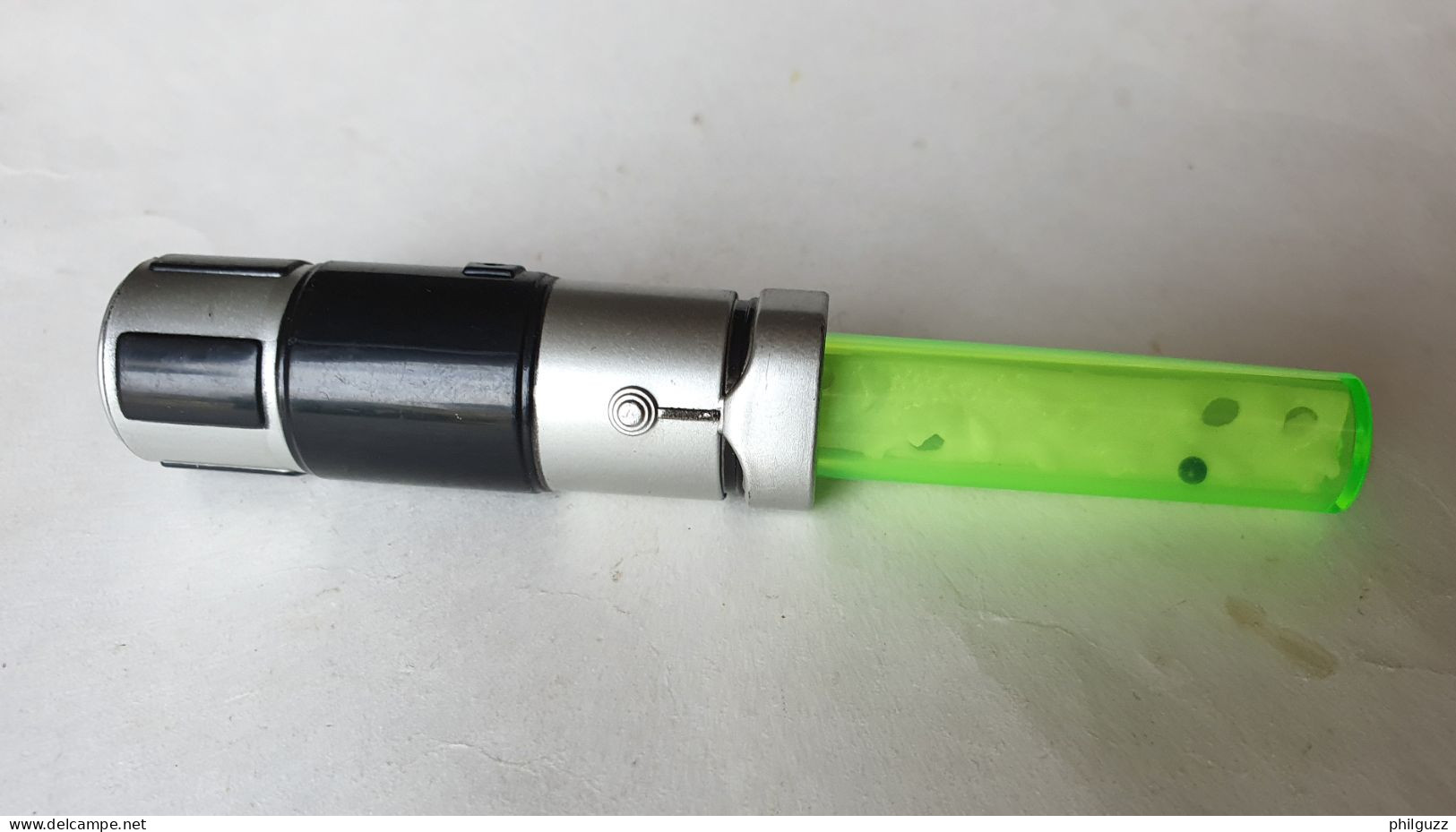 Star Wars Mini Lightsaber Kellogg's Sabre Laser Puzzle 2005 Vert - Andere & Zonder Classificatie