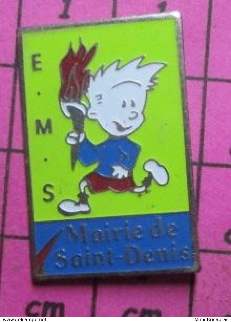 818A  Pin's Pins / Beau Et Rare / SPORTS / CLUB SPORTIF EMS MAIRIES DE ST DENIS PORTEUR FLAMME OLYMPIQUE - Natation