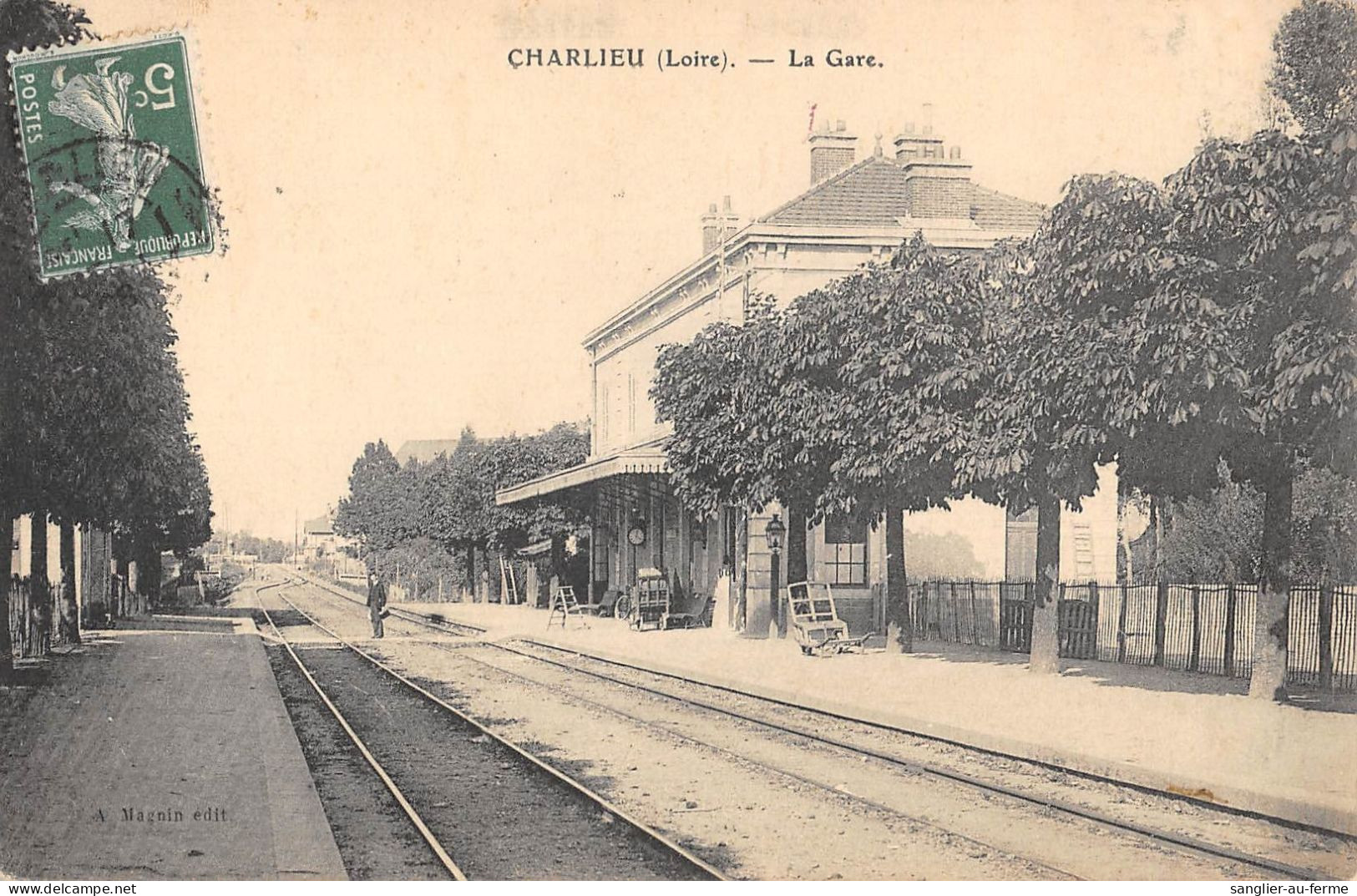 CPA 42 CHARLIEU / LA GARE - Charlieu