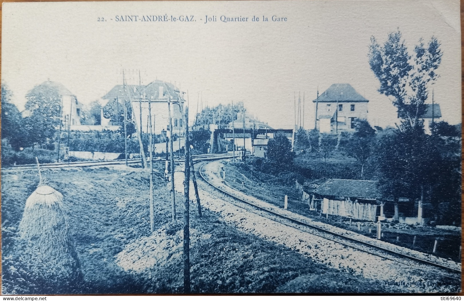 CPA SAINT ANNDRÉ LE GAZ (38): Joli Quartier De La Gare - Saint-André-le-Gaz