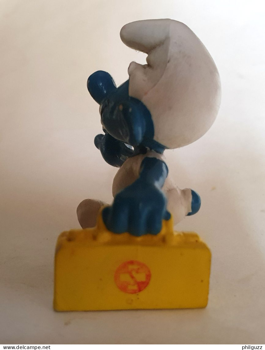 FIGURINE SCHTROUMPF - SMURF - PIFUTOS  - Publicitaire Pour ASB (3) - Smurfen