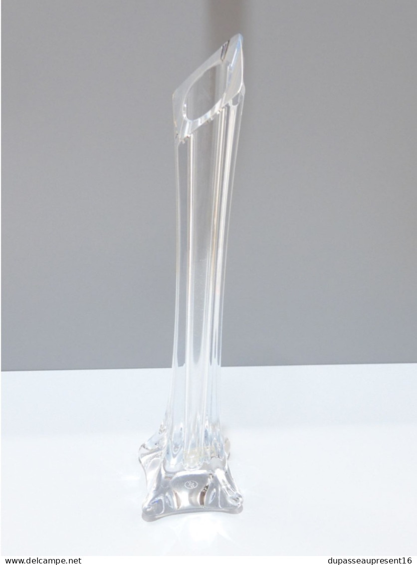 -JOLI VASE SOLIFLORE CRISTAL Signé SAINT LOUIS COLLECTION Déco XXe    E - Vases