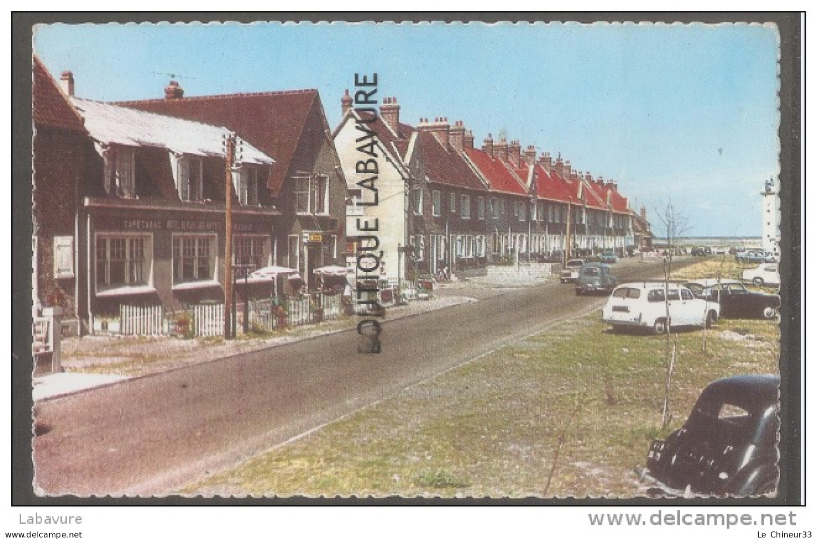 80---LE HOURDEL--L'Avenue Principale--café Tabac--automobiles----cpsm Pf Colorisée - Le Hourdel